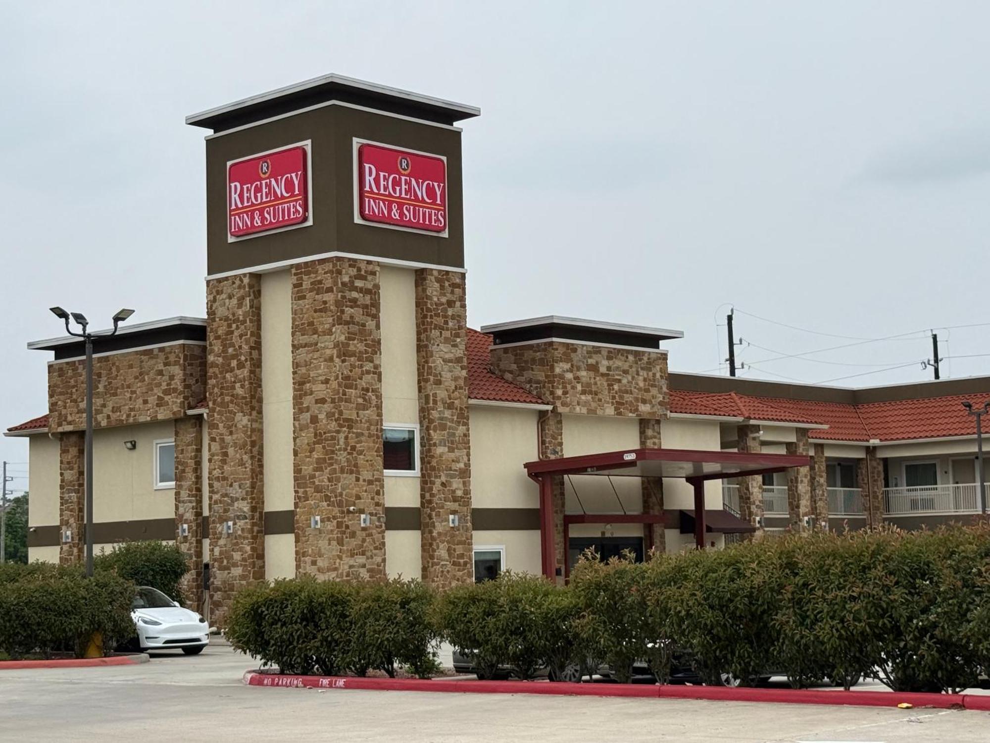 Regency Inn & Suites Humble Fm1960 - Iah Airport 外观 照片